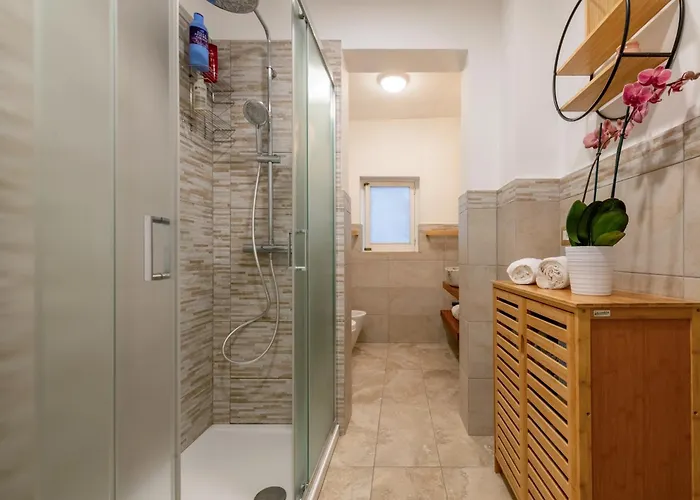 Lovely Vicino Al Mare E Ai Traghetti سورينتو