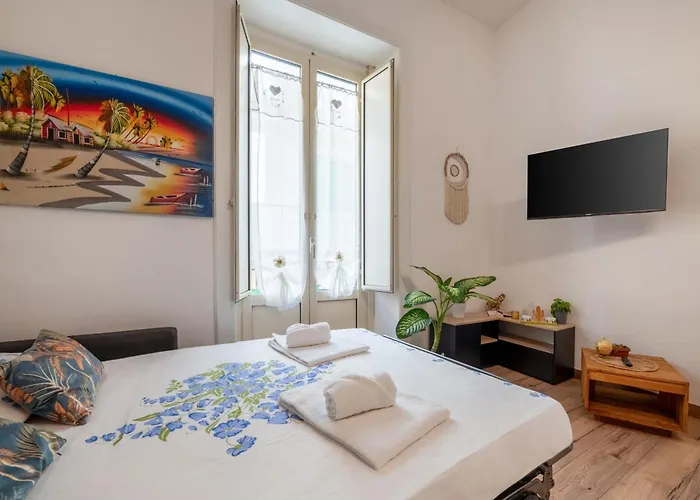 Lovely Vicino Al Mare E Ai Traghetti Сорренто