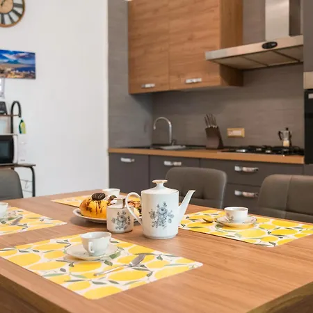 Apartmán Lovely Vicino Al Mare E Ai Traghetti Sorrento